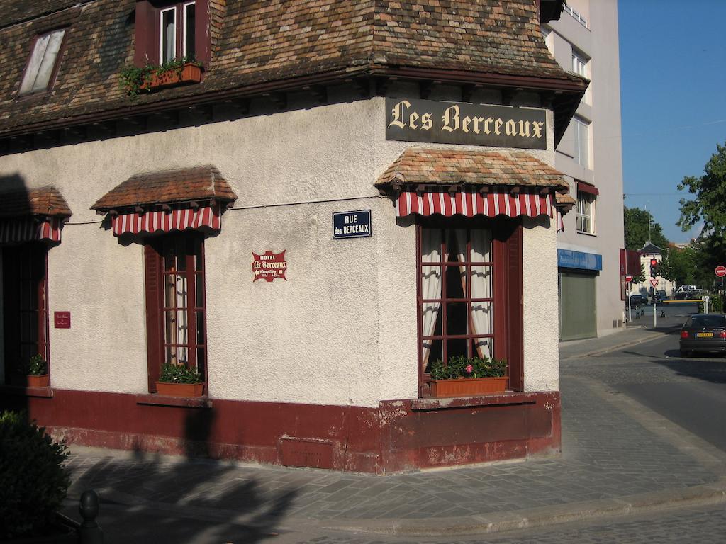 Hotel Les Berceaux Épernay Esterno foto