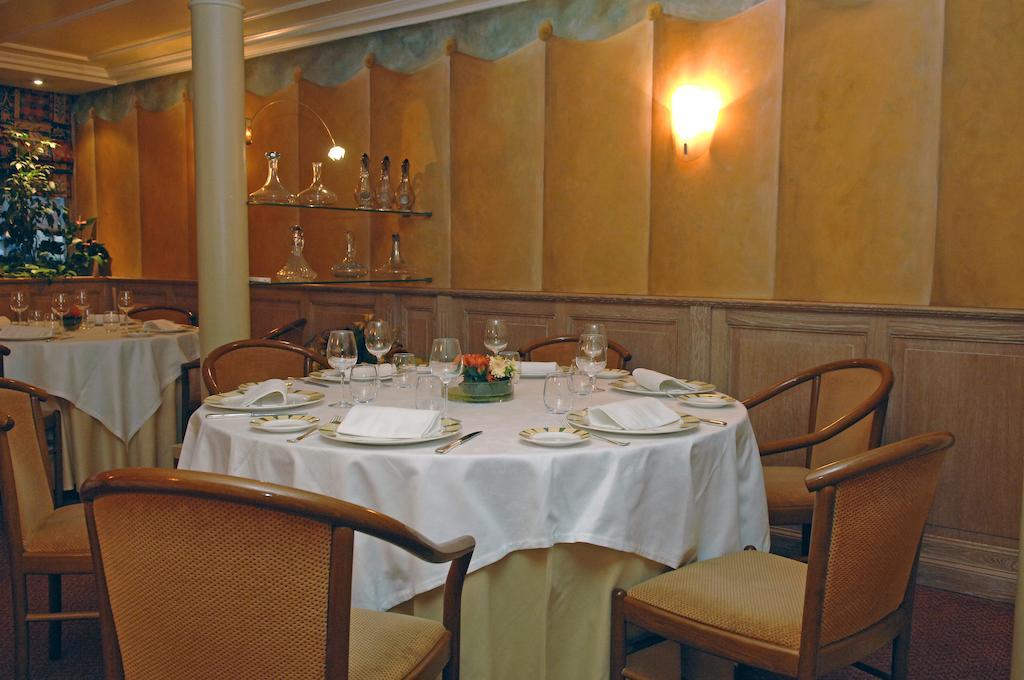 Hotel Les Berceaux Épernay Esterno foto