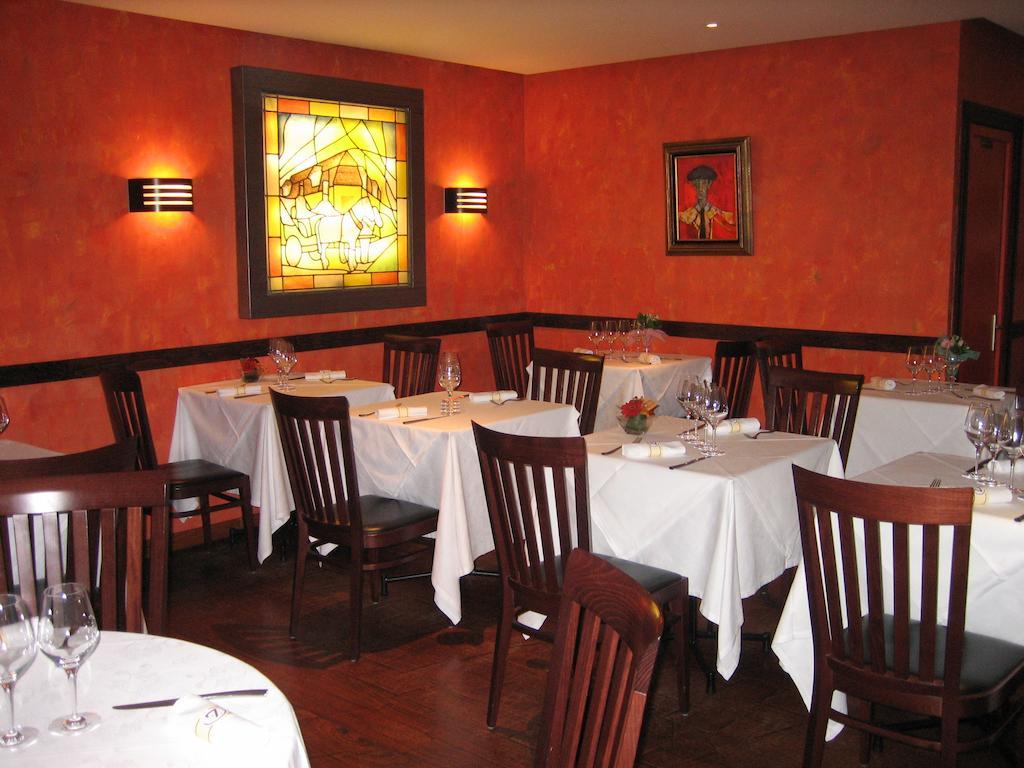 Hotel Les Berceaux Épernay Esterno foto