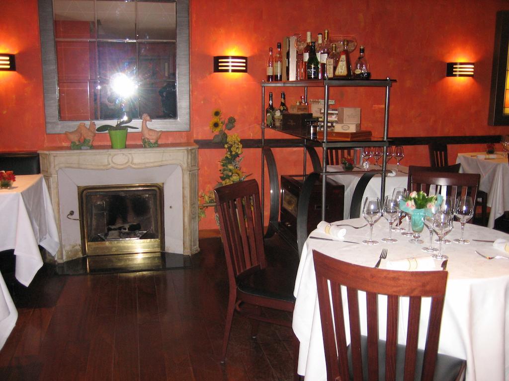 Hotel Les Berceaux Épernay Esterno foto